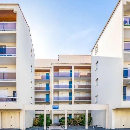 Lägenhet Le Yachting-2 By Interhome *